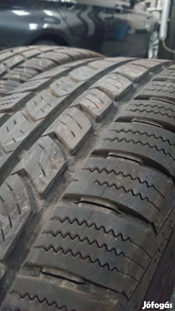 225/75R16C használt kisterherautó téligumi Contitnental (4db)