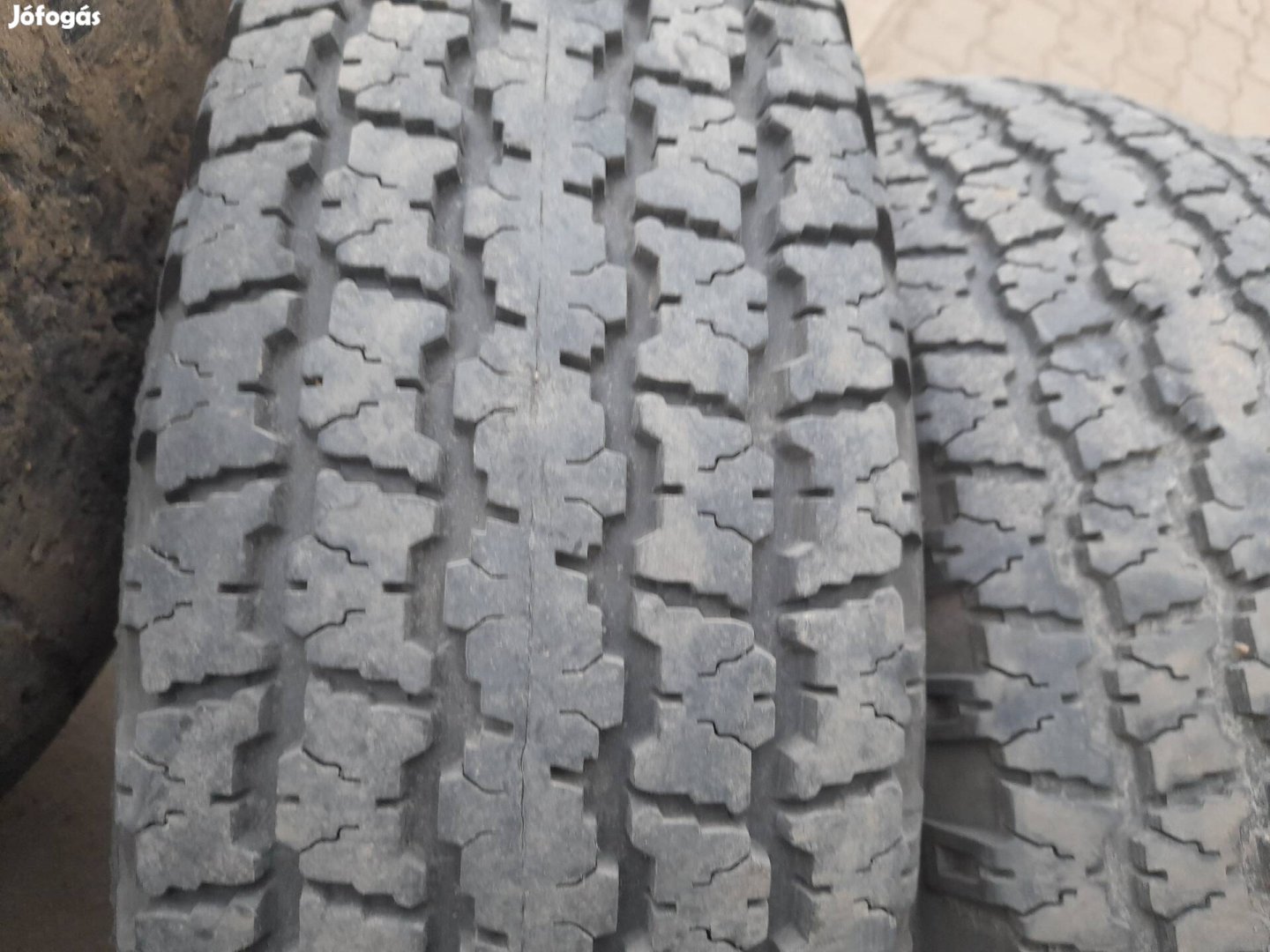 225/75r16 Forvard telepjáró gumik