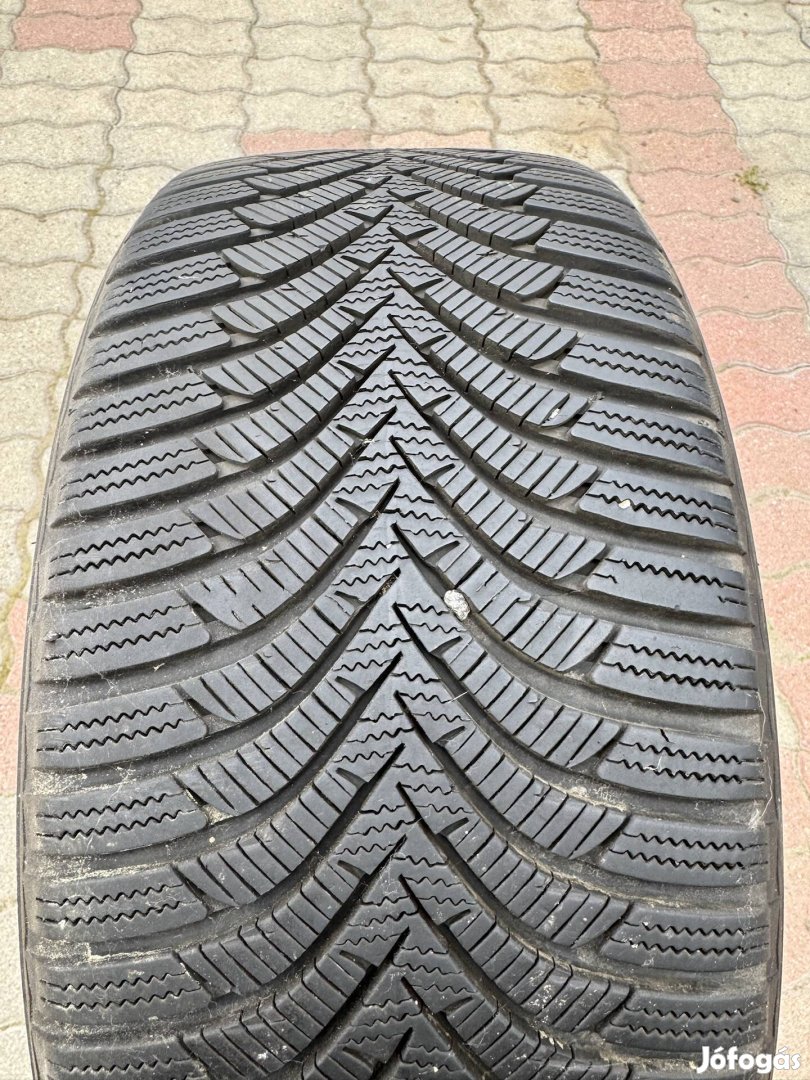 225 / 45 R17 Hankook Winter Icept rs2 téligumi 2 db!