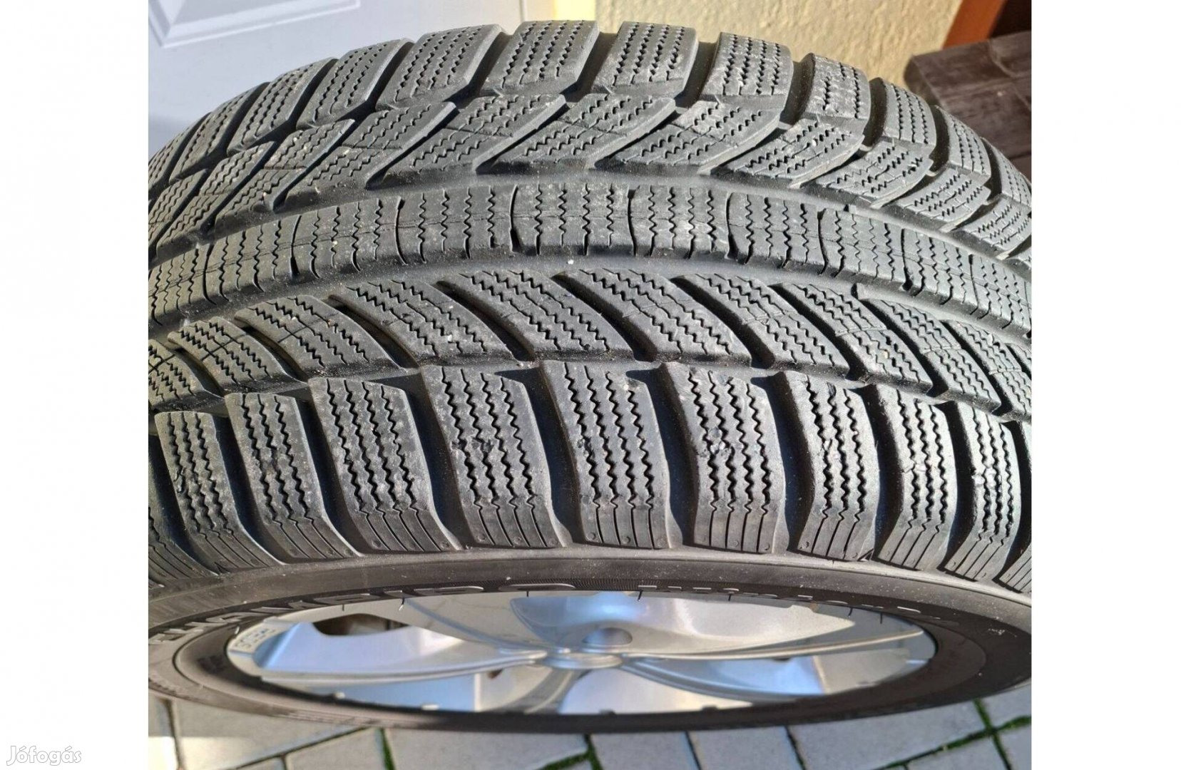 225x55xR16 téli gumi