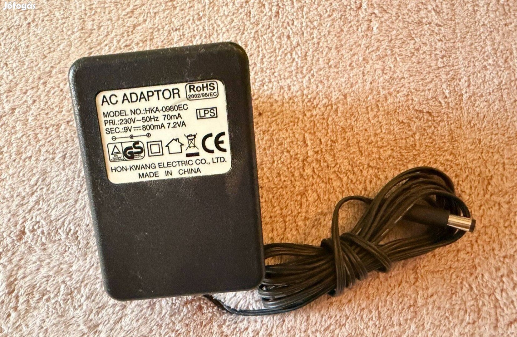 230V - 9V adapter, tápegység 800mA