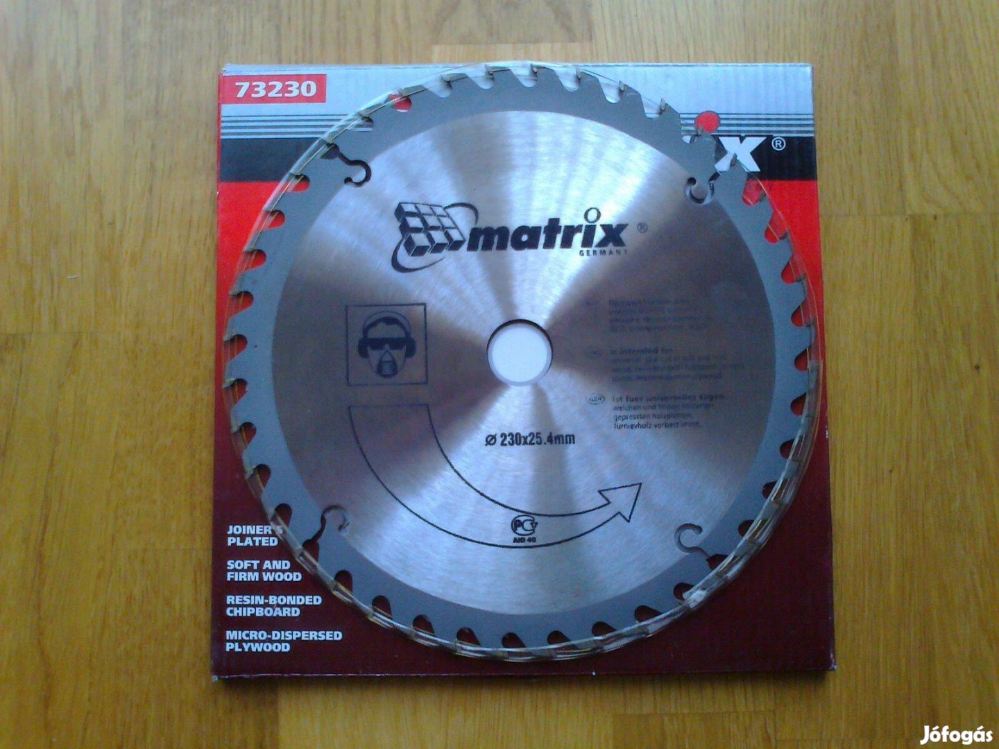 230-as vídiás körfűrészlap