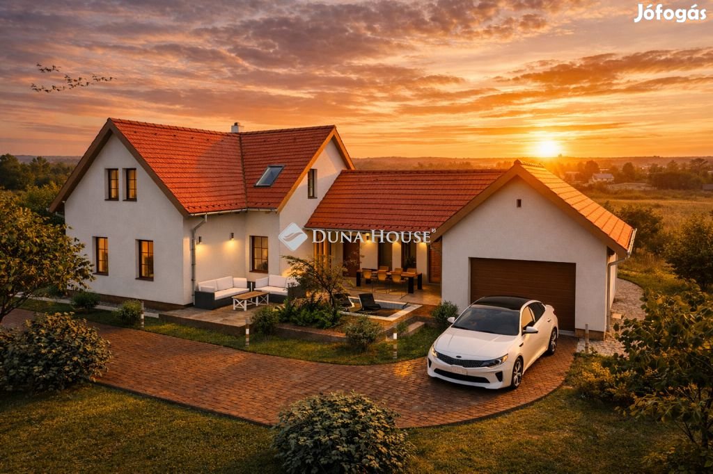 233 nm-es ház eladó Vászoly