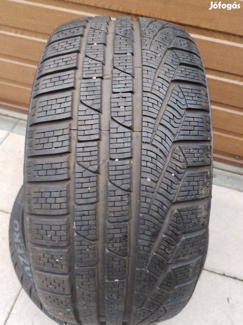 235 35 19 pirelli 235/35 R 19 téli gumi 2 db