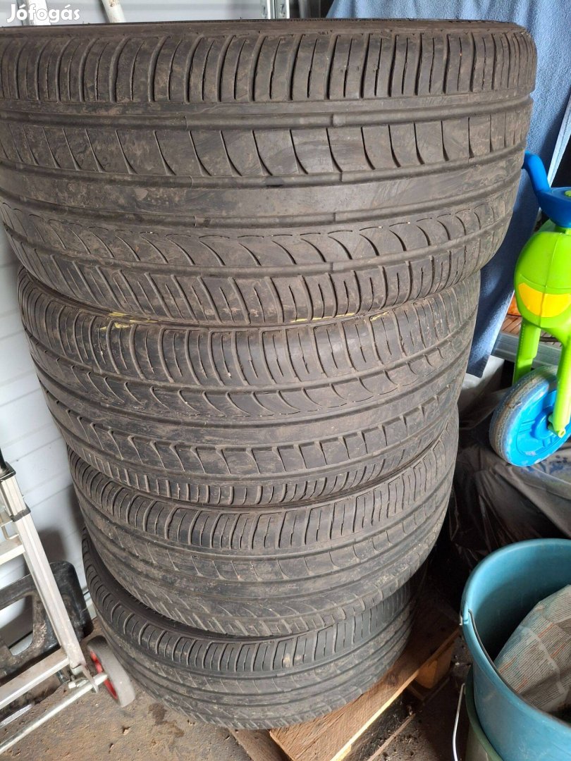235/35 R19 nyári gumi