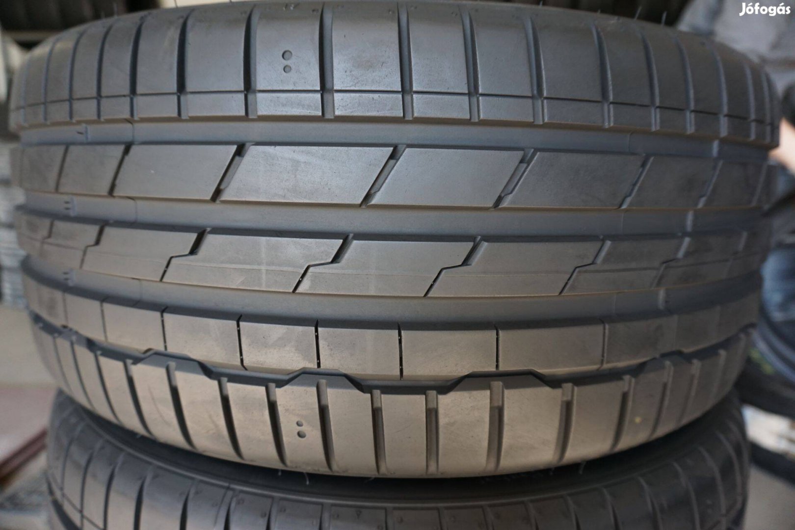 235/35 r19 Hankook nyári gumi 235/35r19