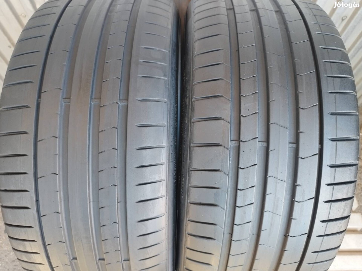235 35 r19 Pirelli P-Zero PZ4 nyárigumi 2db