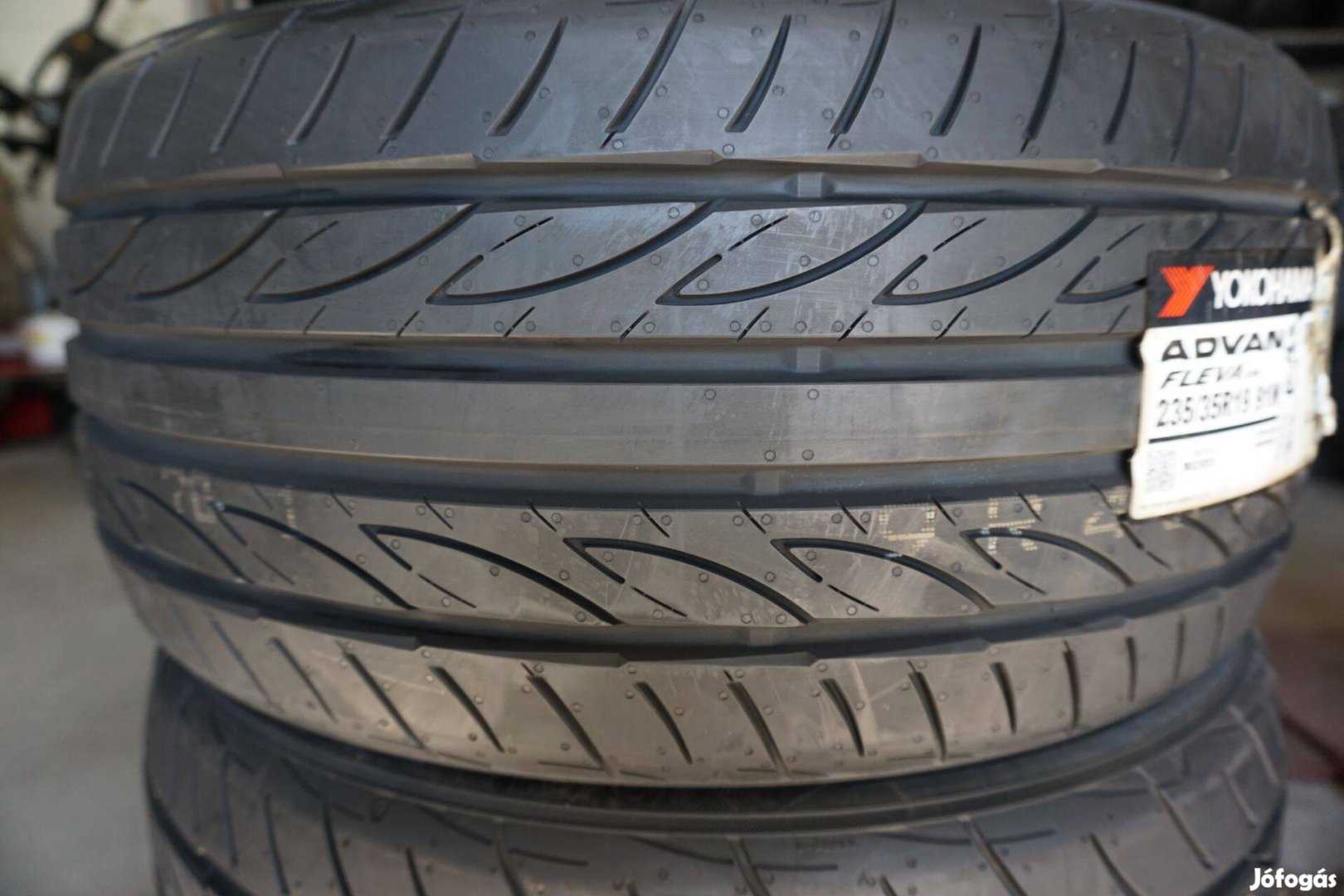 235/35 r19 Yokohama nyári gumi 235/35r19