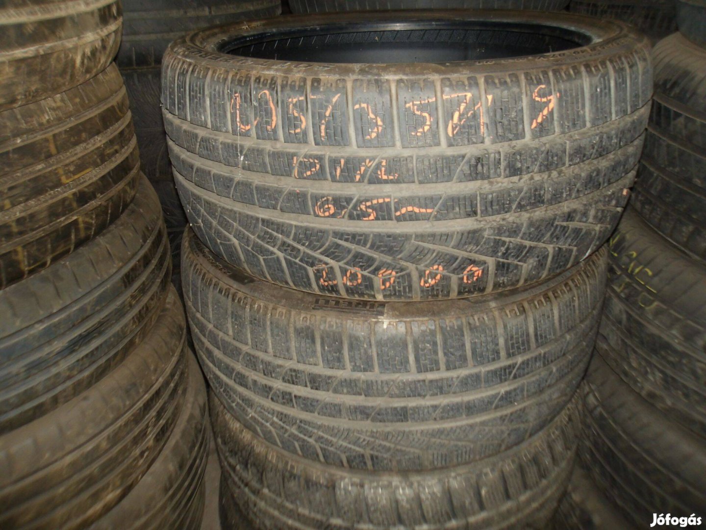 235/35r19 Pirelli téli gumik ajándék szereléssel