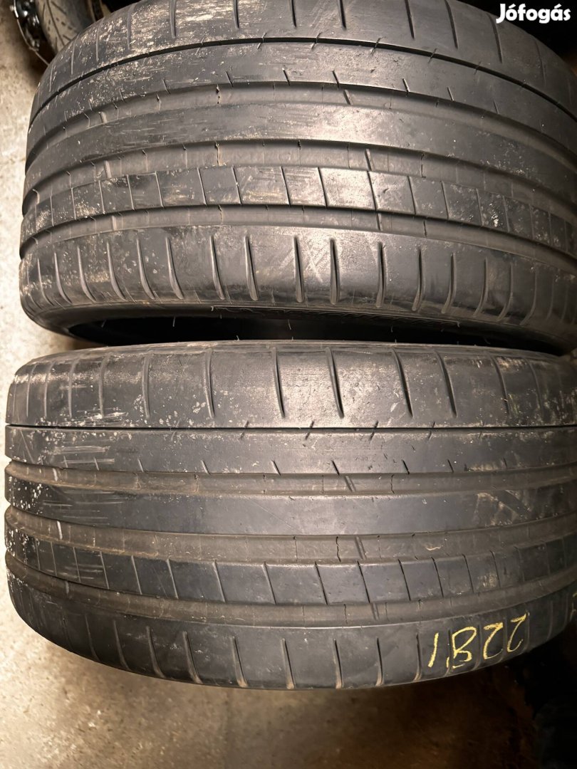 235/35r19 michelin