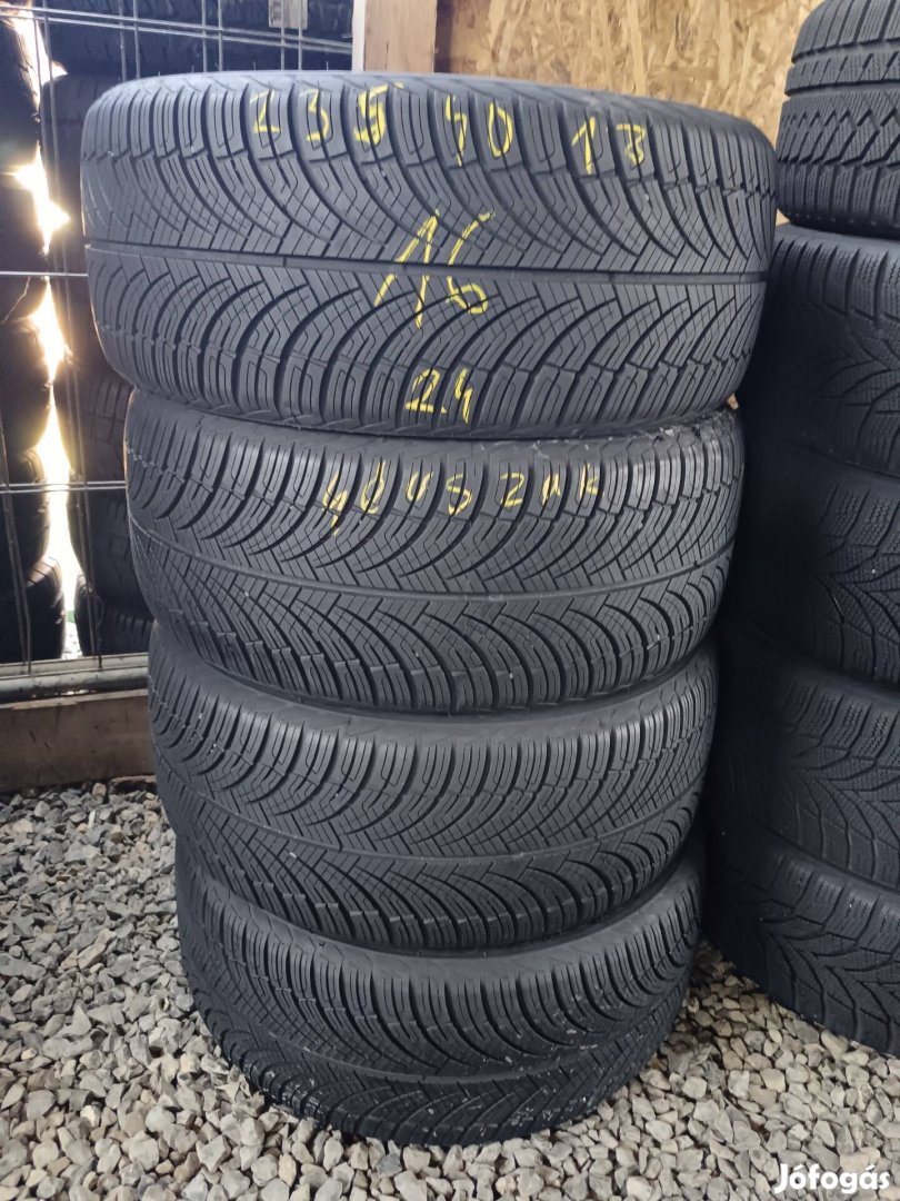 235/40ZR18 Arivo négy évszakos gumi 