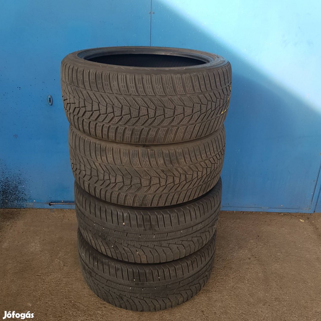 235/40 18" Hankook téli gumiabroncs garnitúra 