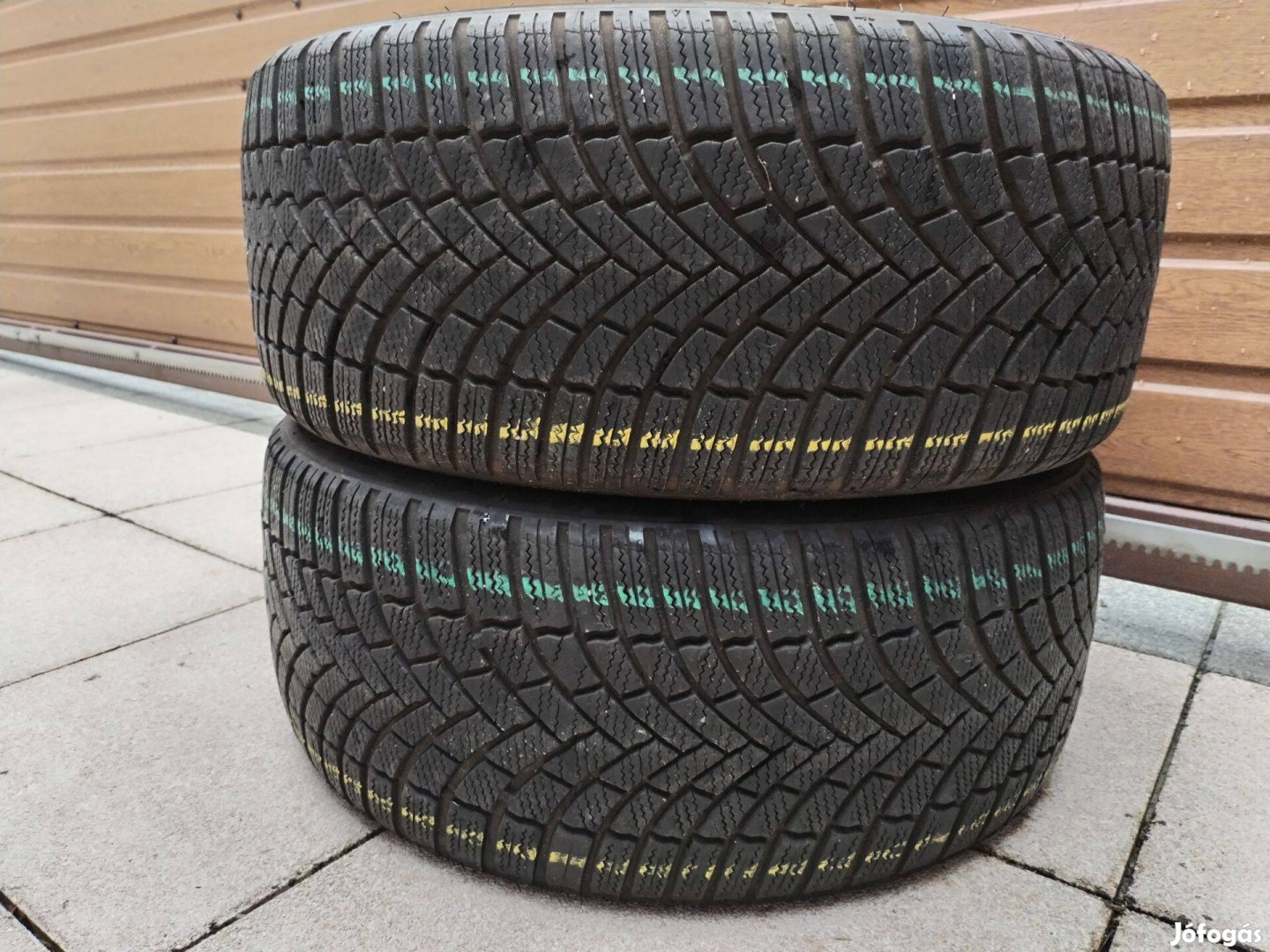 235 40 19 bridgestone 235/40 R 19 téli gumi 2 db