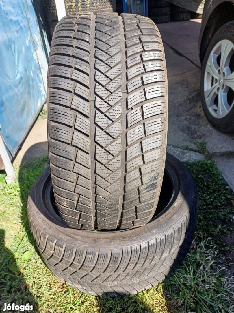 235/40 R18 Vredestein használt téligumi