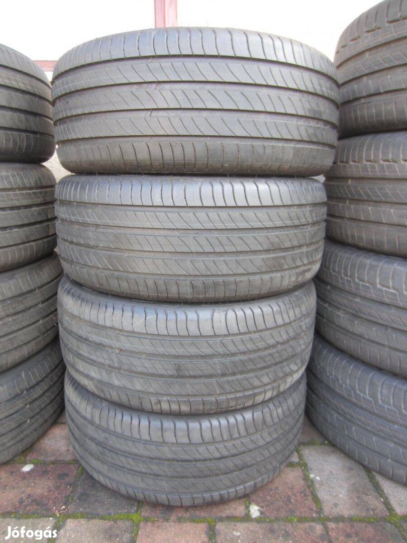 235/40 R19 Michelin Primacy4 96W