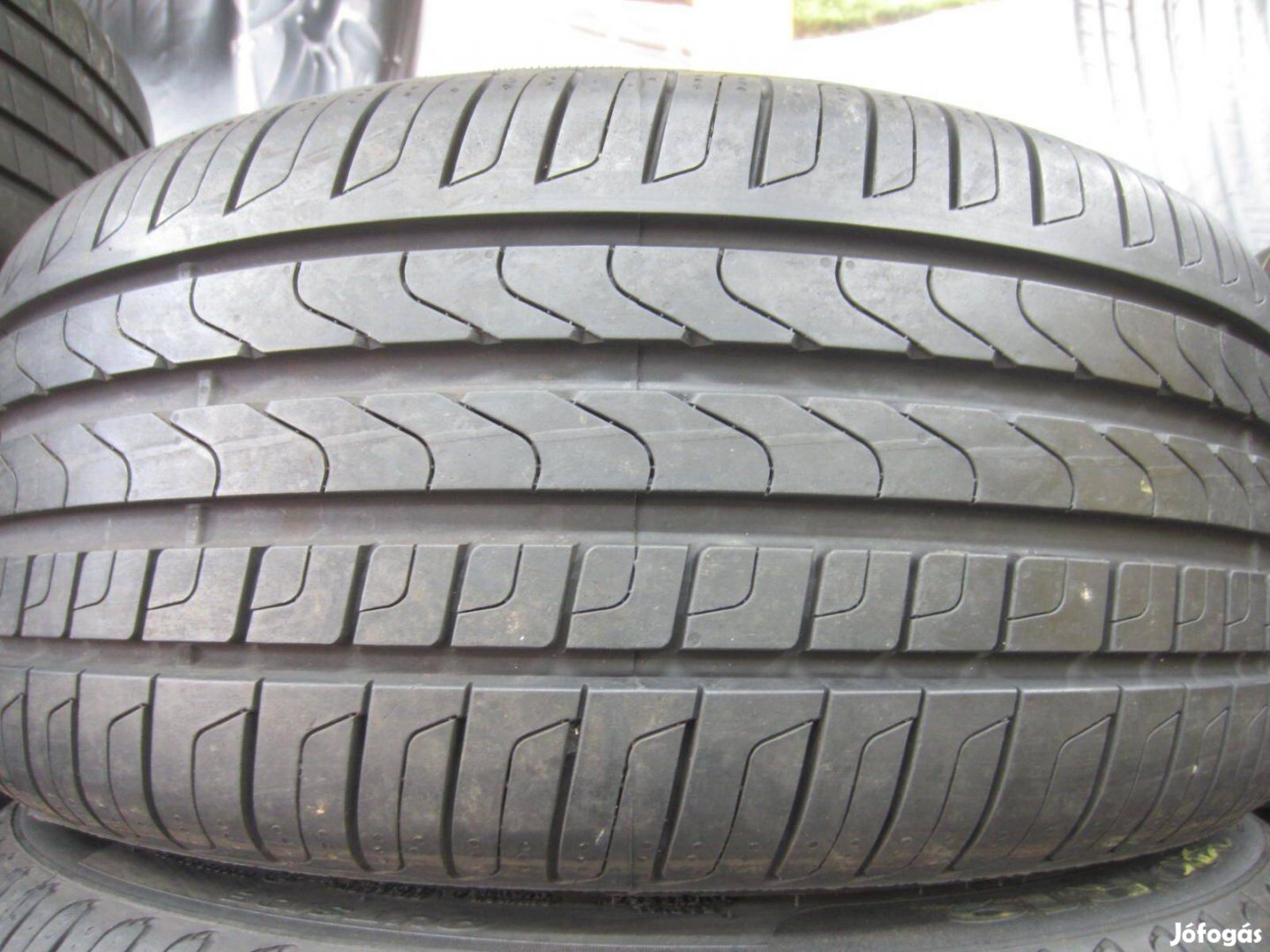 235/40 R19 Pirelli P7 Cinturato SEAL 96W