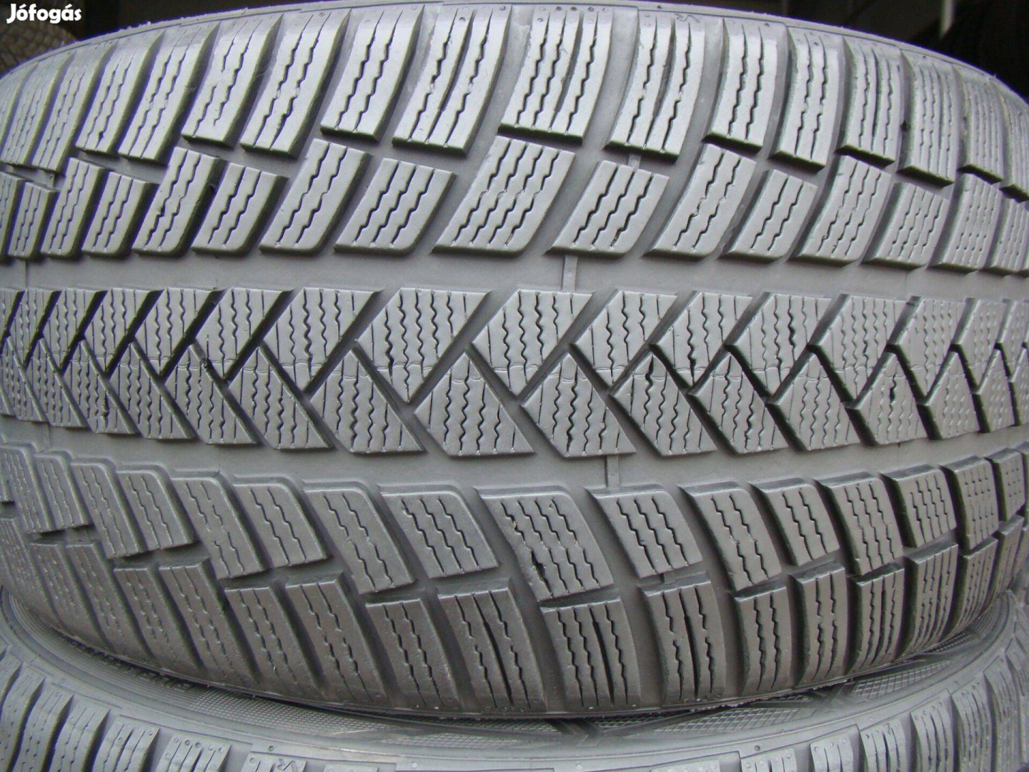 235/40 r18 Vredestein téli gumi 235/40r18