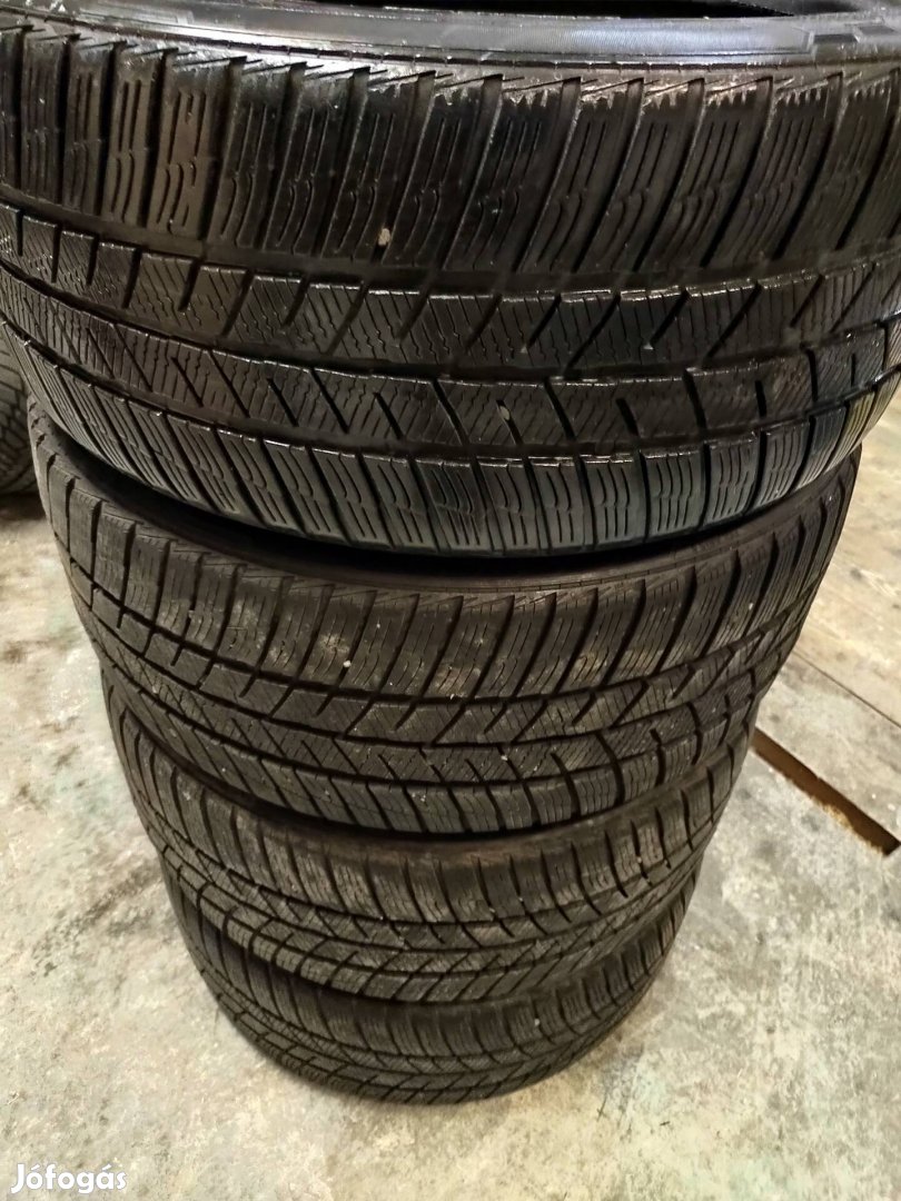 235/40 r19 Barum Polaris téli gumi 2021 235/40r19 