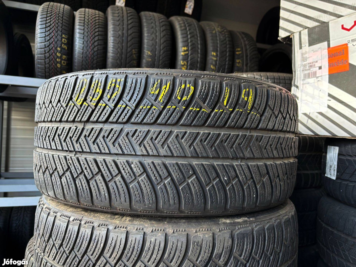 235/40 r19 Michelin 6,3mm téligumi 2db eladó 235/40r19