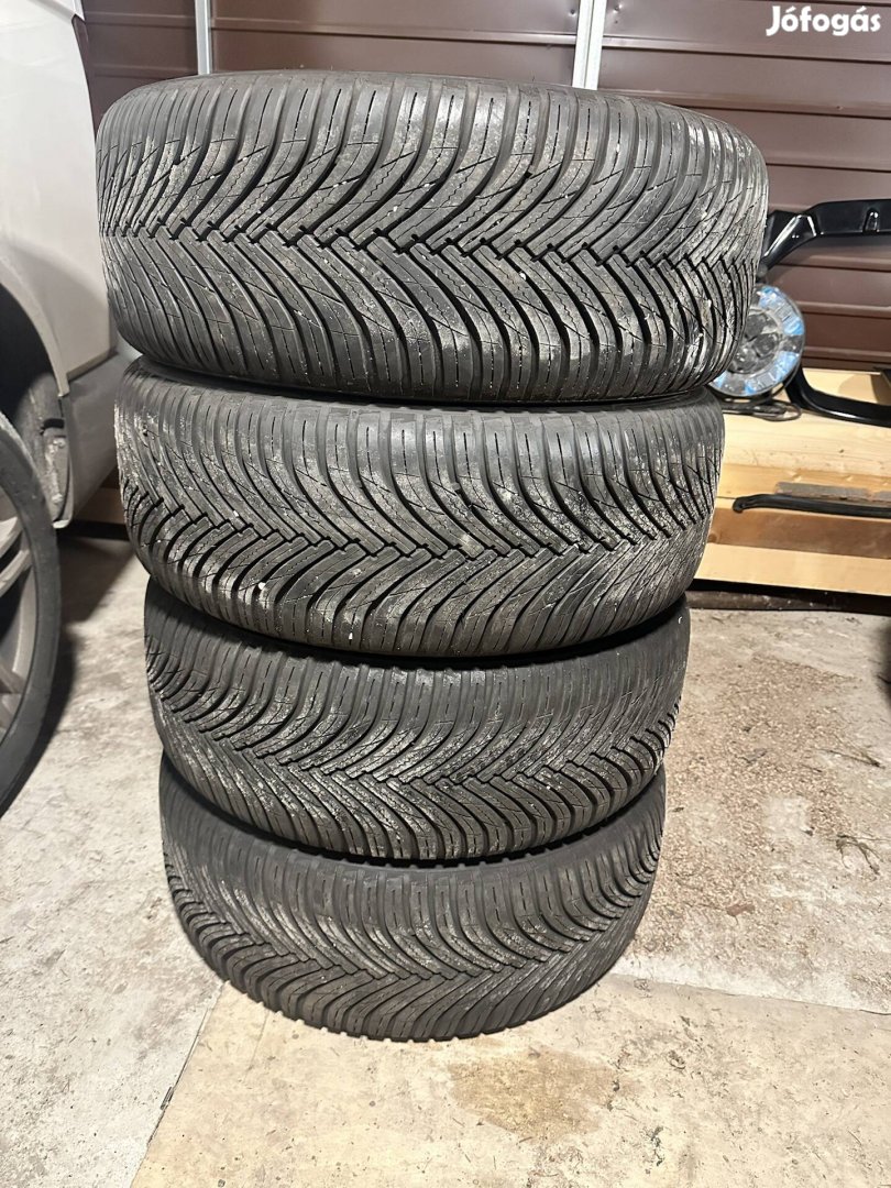 235/40 r19 negyevszakos gumi