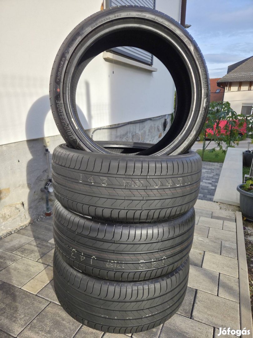 235/40 r20 Bridgestone nyári gumi újszerű 