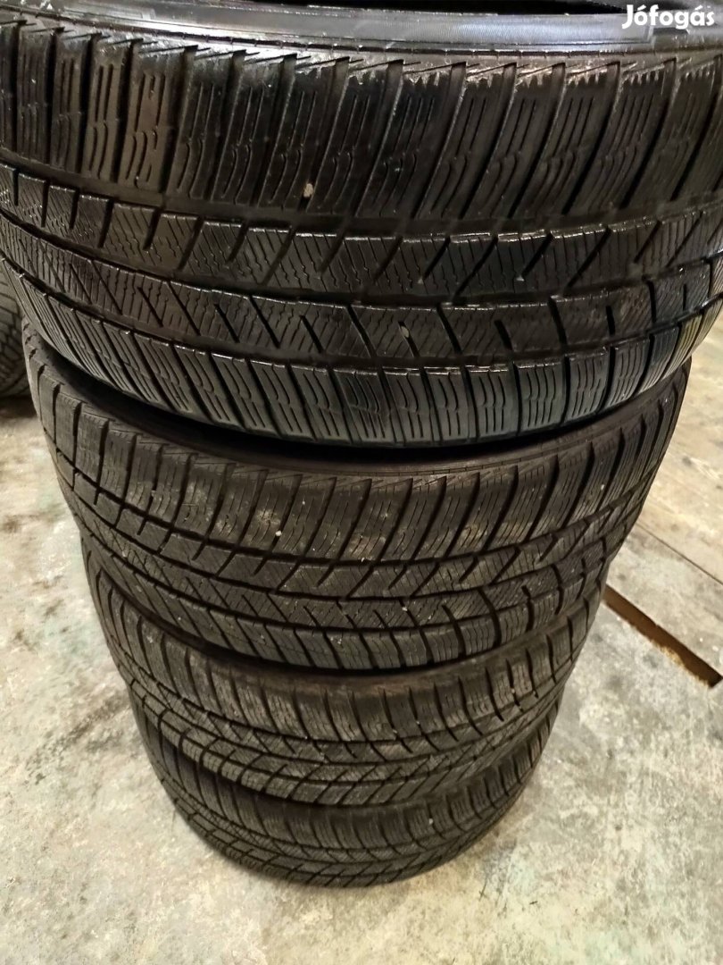 235/40r19 Barum Polaris 5 téli gumi 235/40 r19 2021