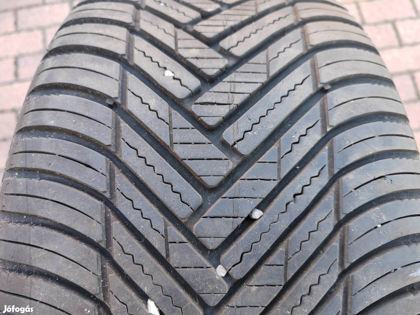 235/40r19 Hankook Kinergy 4S 4évszakos 