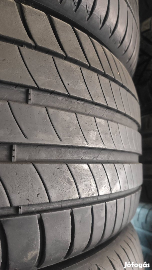 235/45R17 235/45 R17 235/45 17 235/45/17