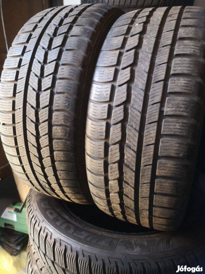 235/45R17 2db Roadstone téligumi