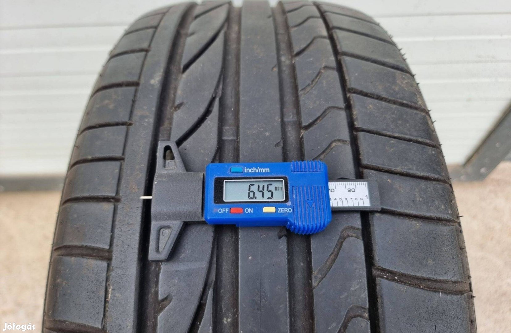 235/45R18 Bridgestone gumi 2db szinte újszerű állapotban eladó!