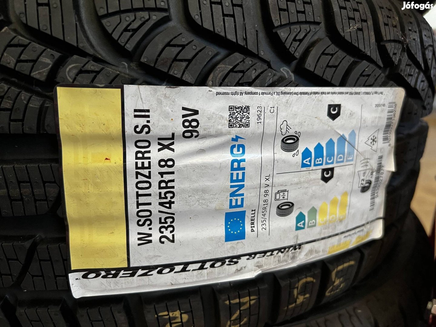 235/45R18 Pirelli Sottozero2 