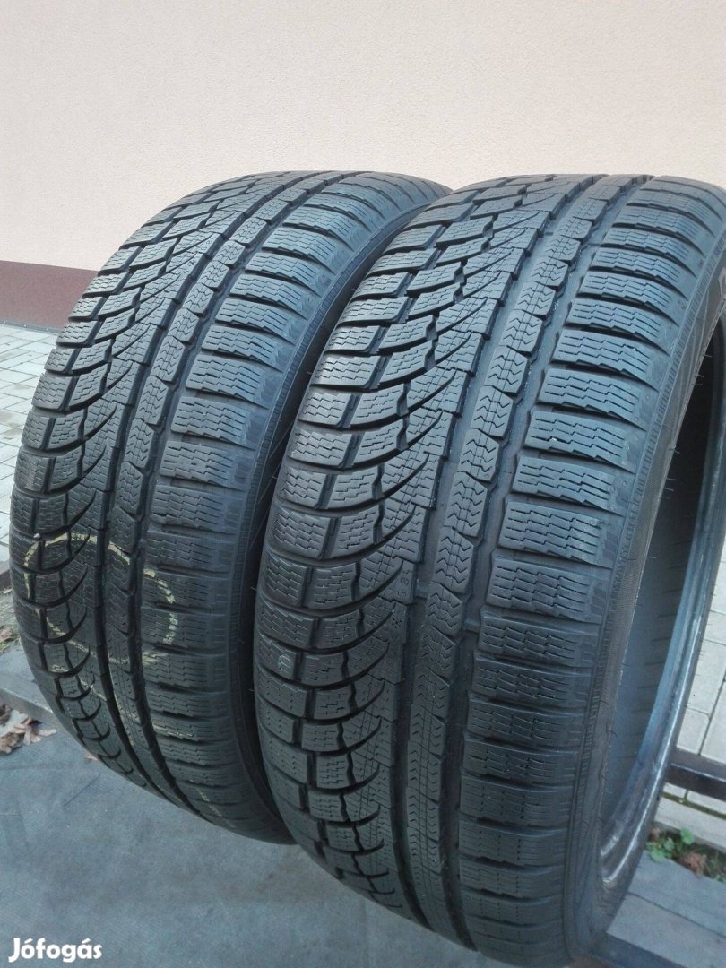 235/45R18 Új Nokian téli gumi 2db 235/45 r18