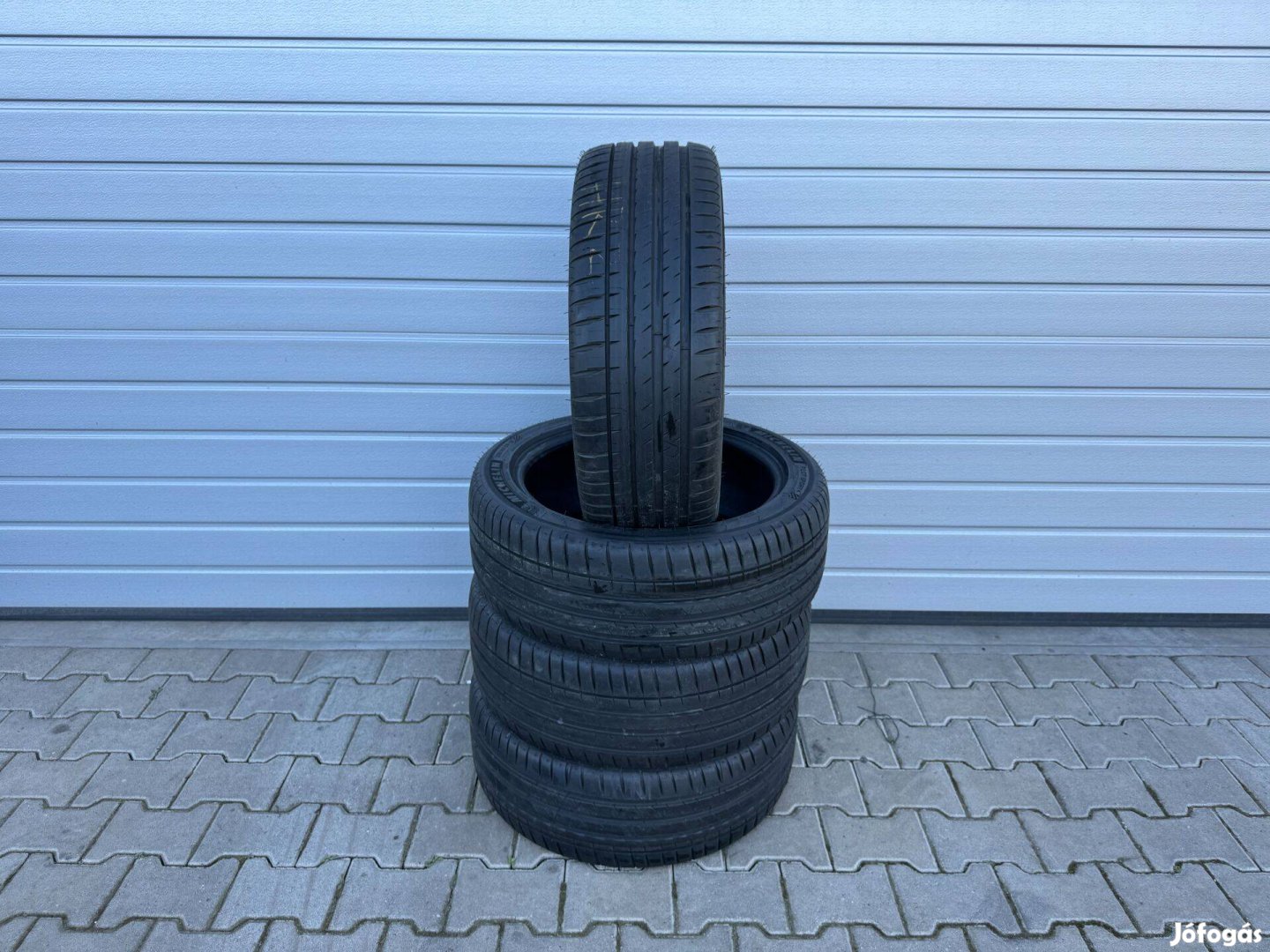 235/45R19 235 45 19 Michelin nyári gumi