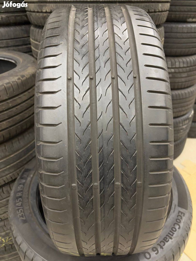 235/45R19 235/45 R19 újszerű Continental nyári gumi ÁR/db Dot23