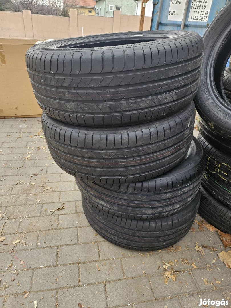 235/45R19 Brigstone Turanza 6