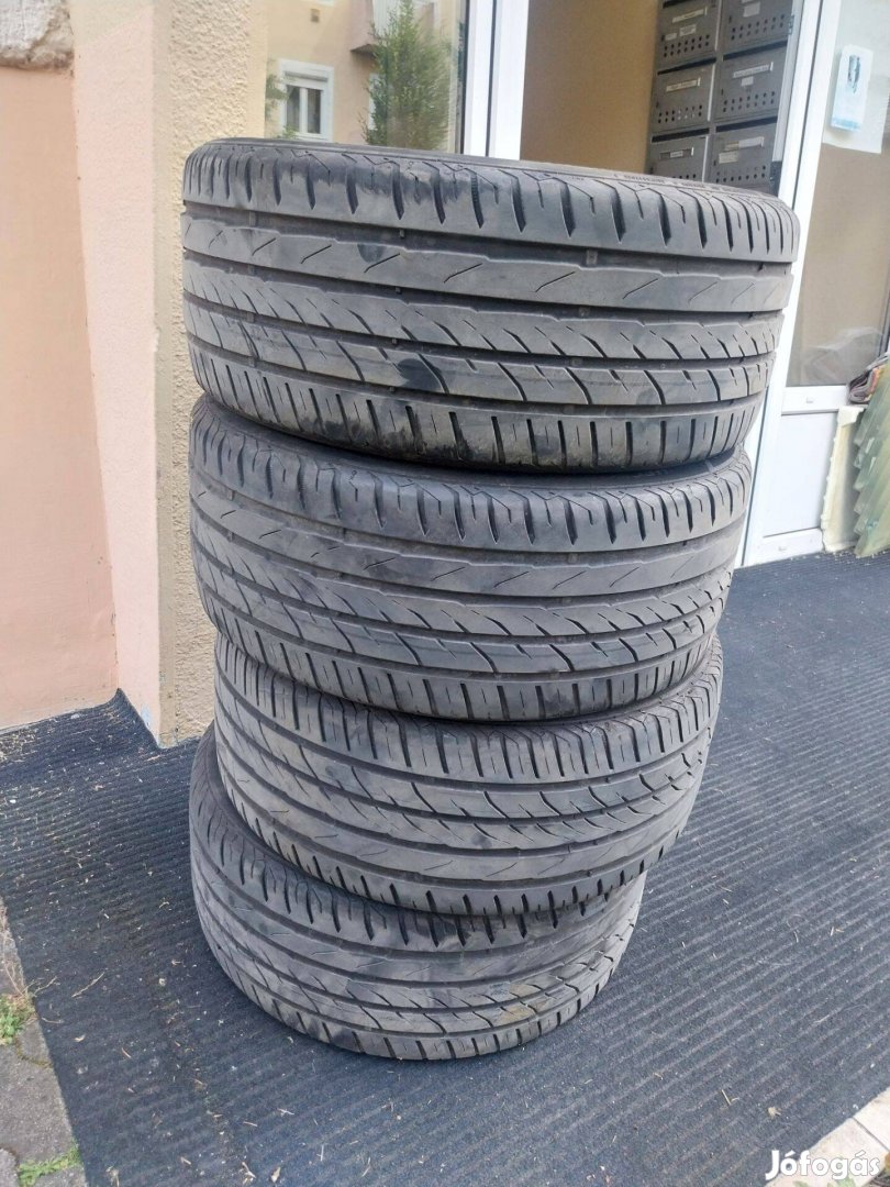 235/45 R17 nyári gumiabroncs