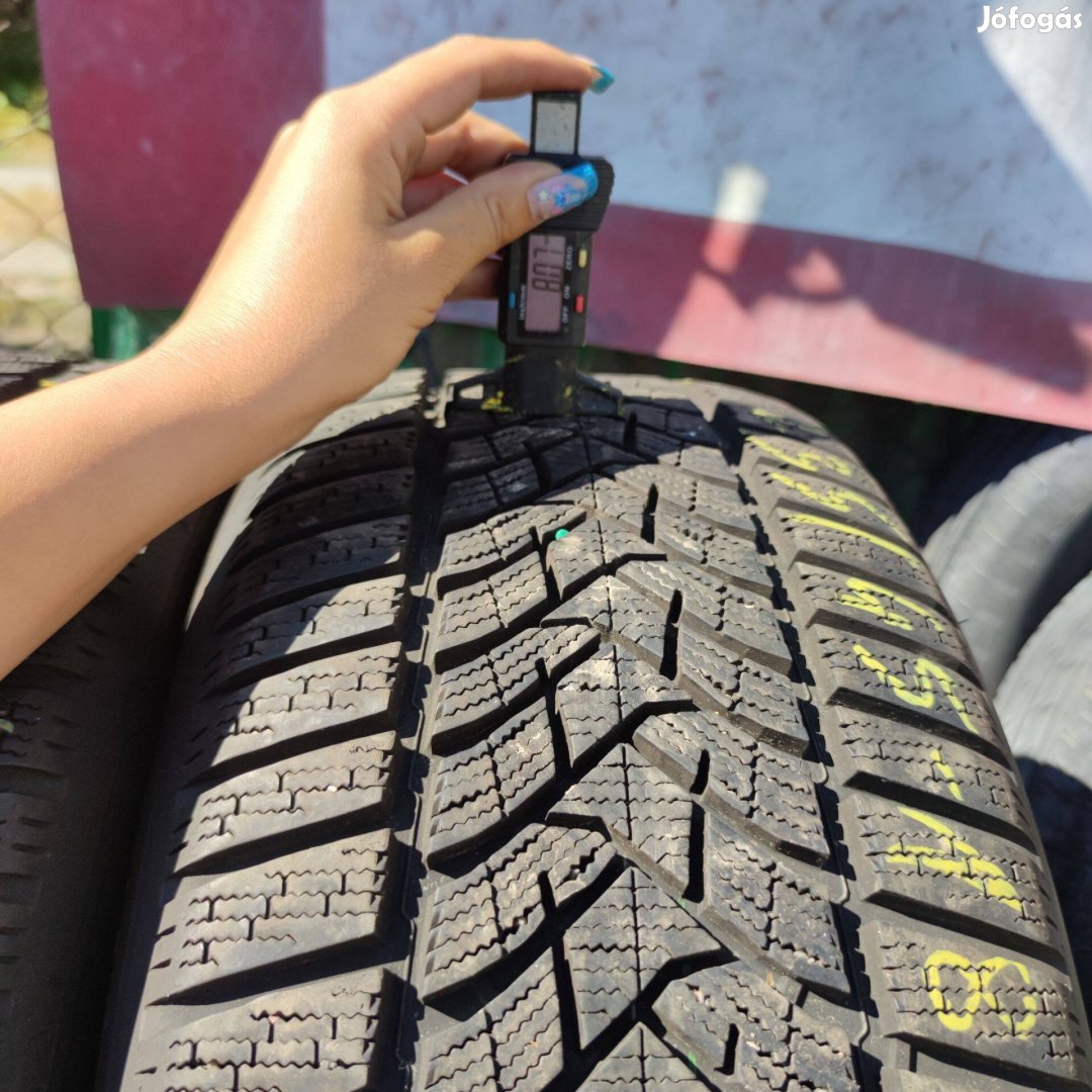 235/45 R18 Dunlop téli gumi 44000ft a 2db/222/