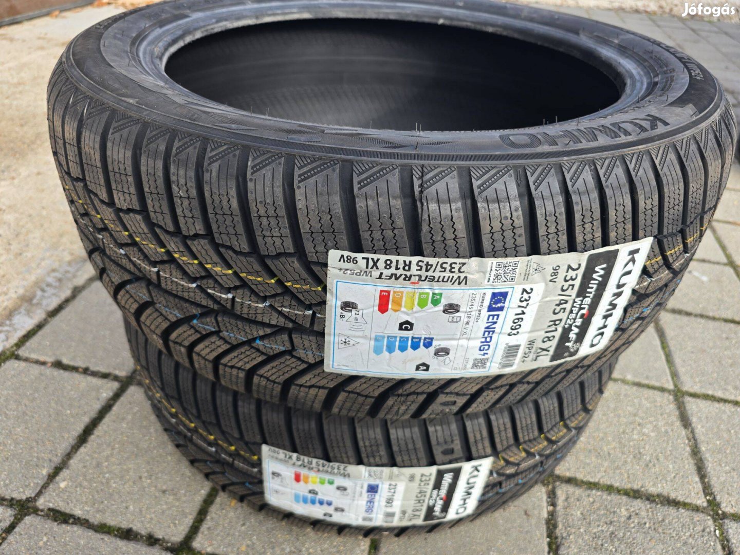 235/45 R18 Kumho új téli gumi