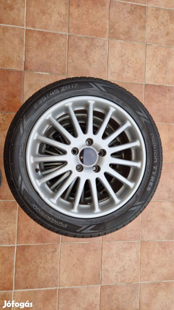 235/45 ZR17 - 97Y 4 db nyári gumi + alufelni