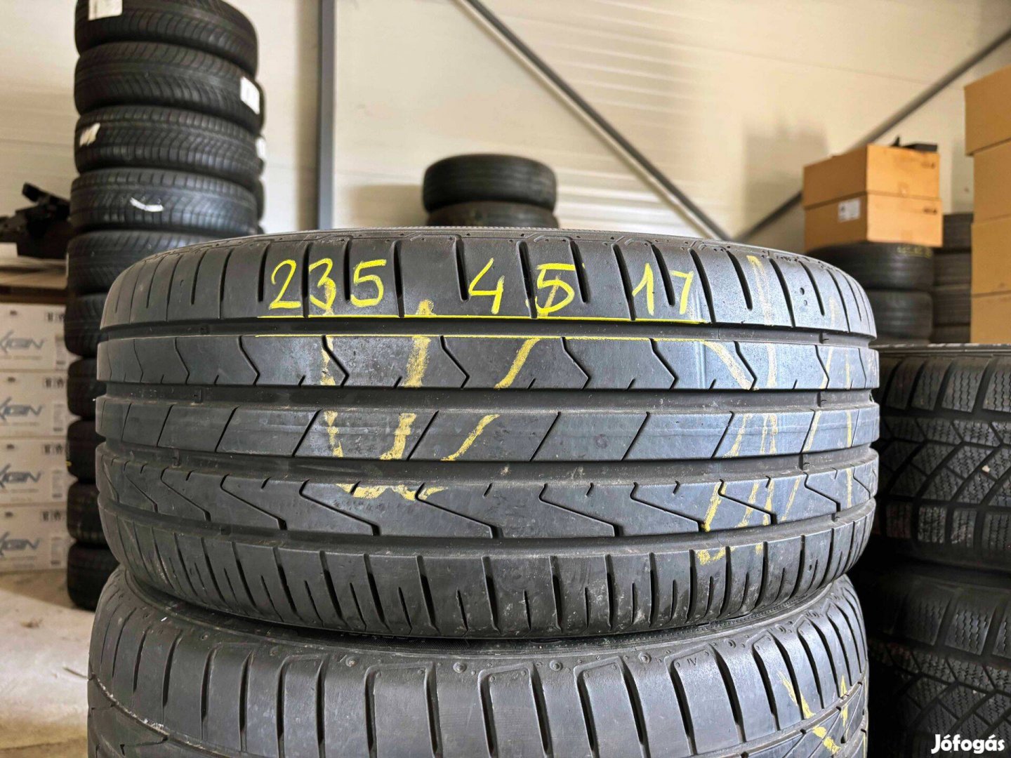 235/45 r17 Hankook nyárigumi 4db eladó 235/45r17 garnitúra