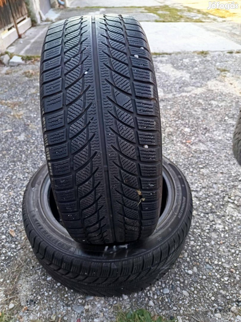 235/45 r18 4éves 80%os 2db Goodride téli gumi eladó