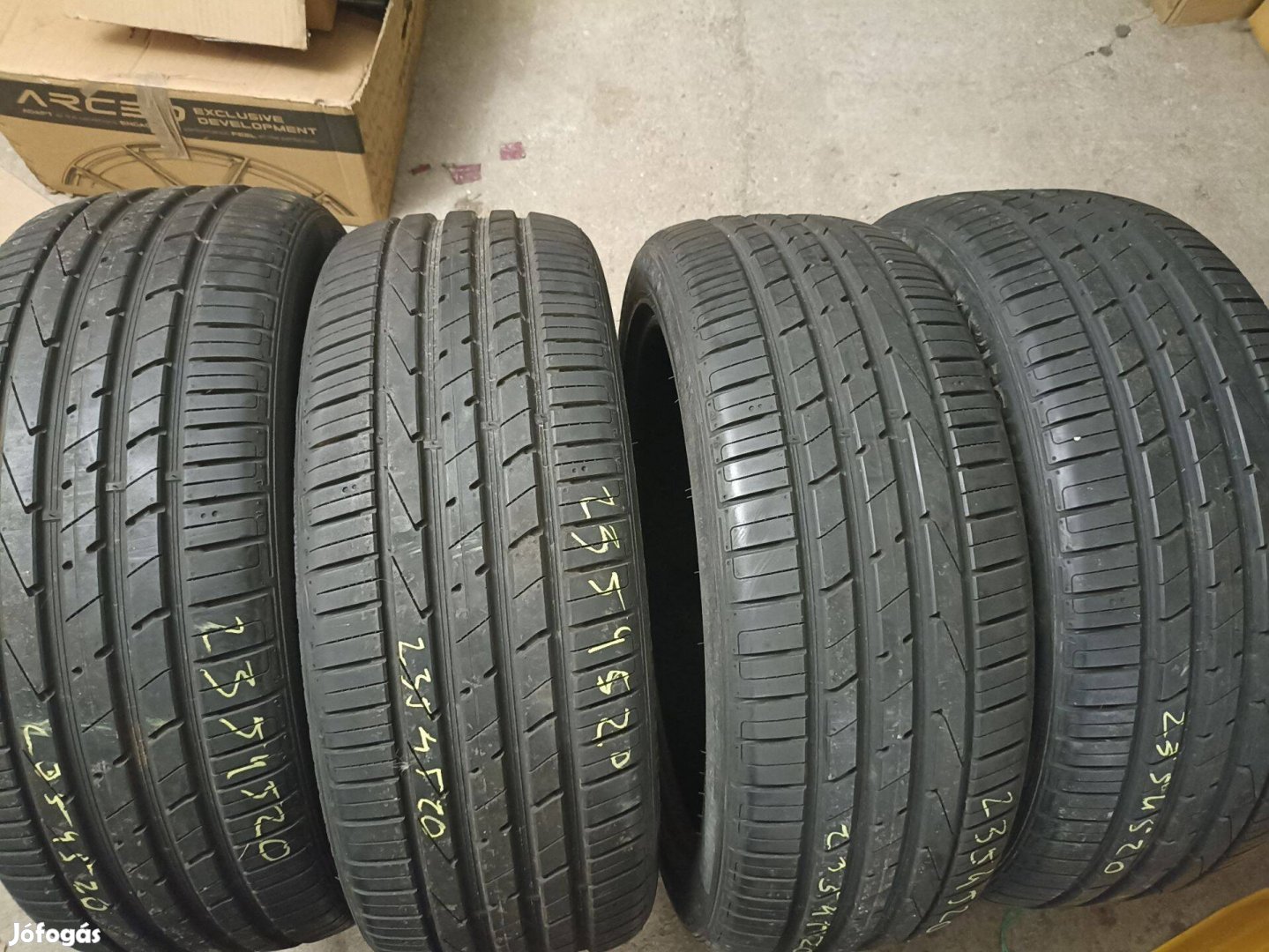 235/45 zr20 r20 100W Hankook nyárigumi garnitúra