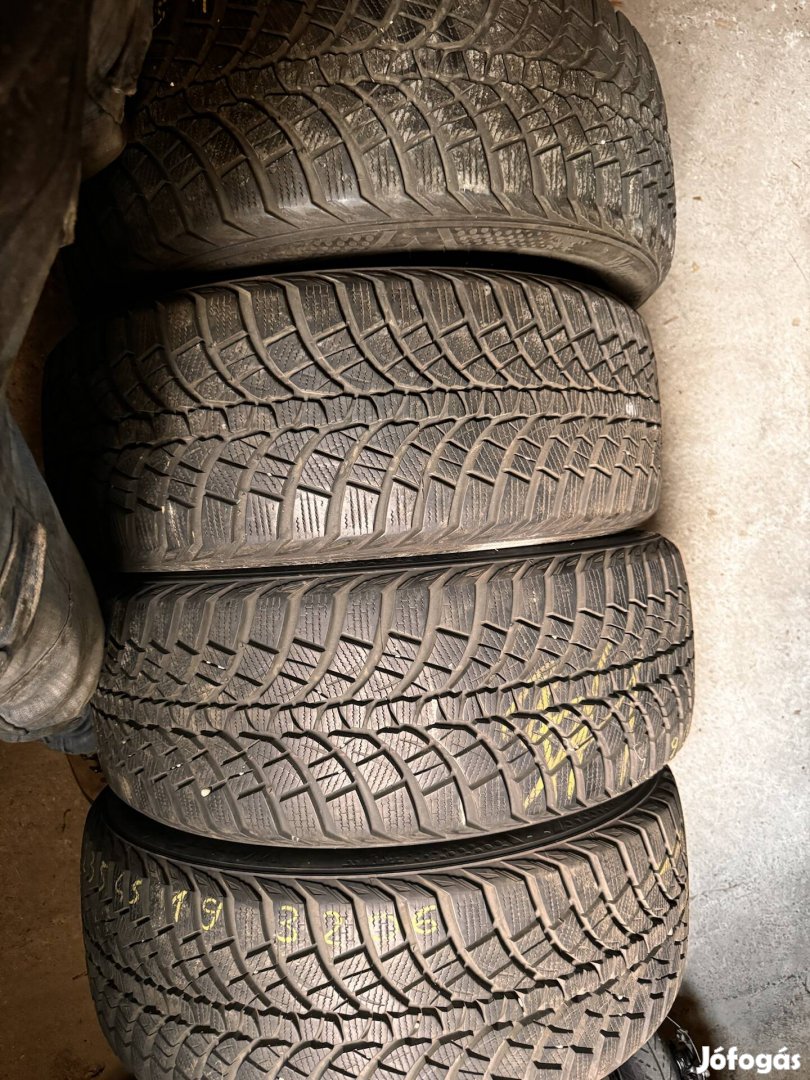 235/45r19 kumho