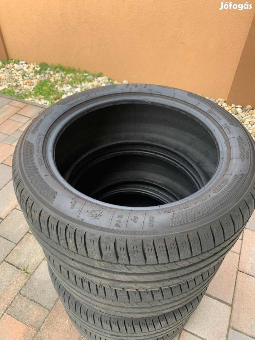 235/50R18 Nyári