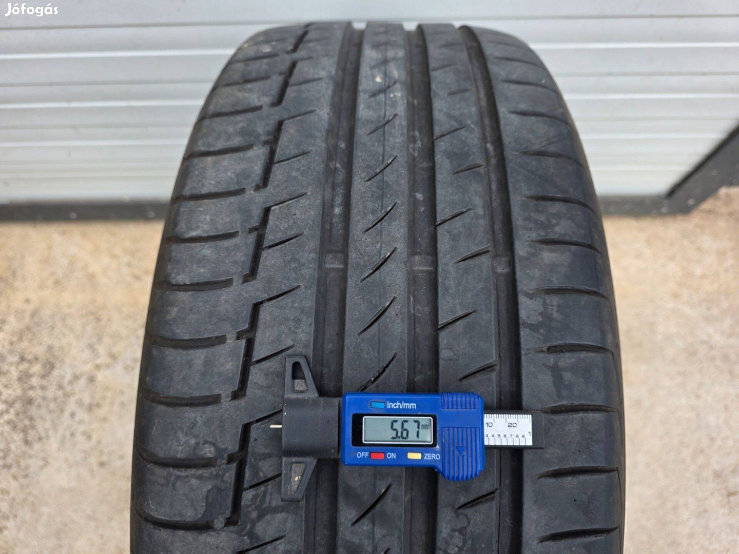 235/50R19 Continental 2db nagyon jó állapotban eladó!