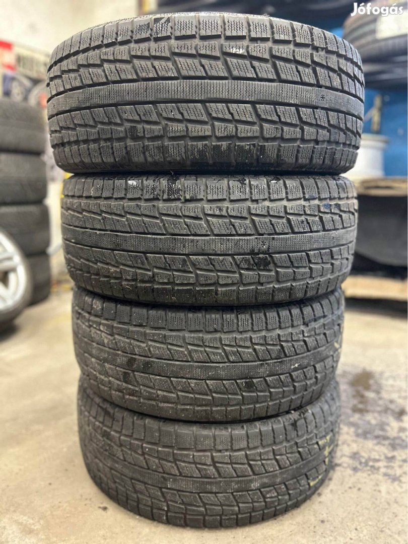 235/50R19 Joyroad téli 4db, 235/50 R19
