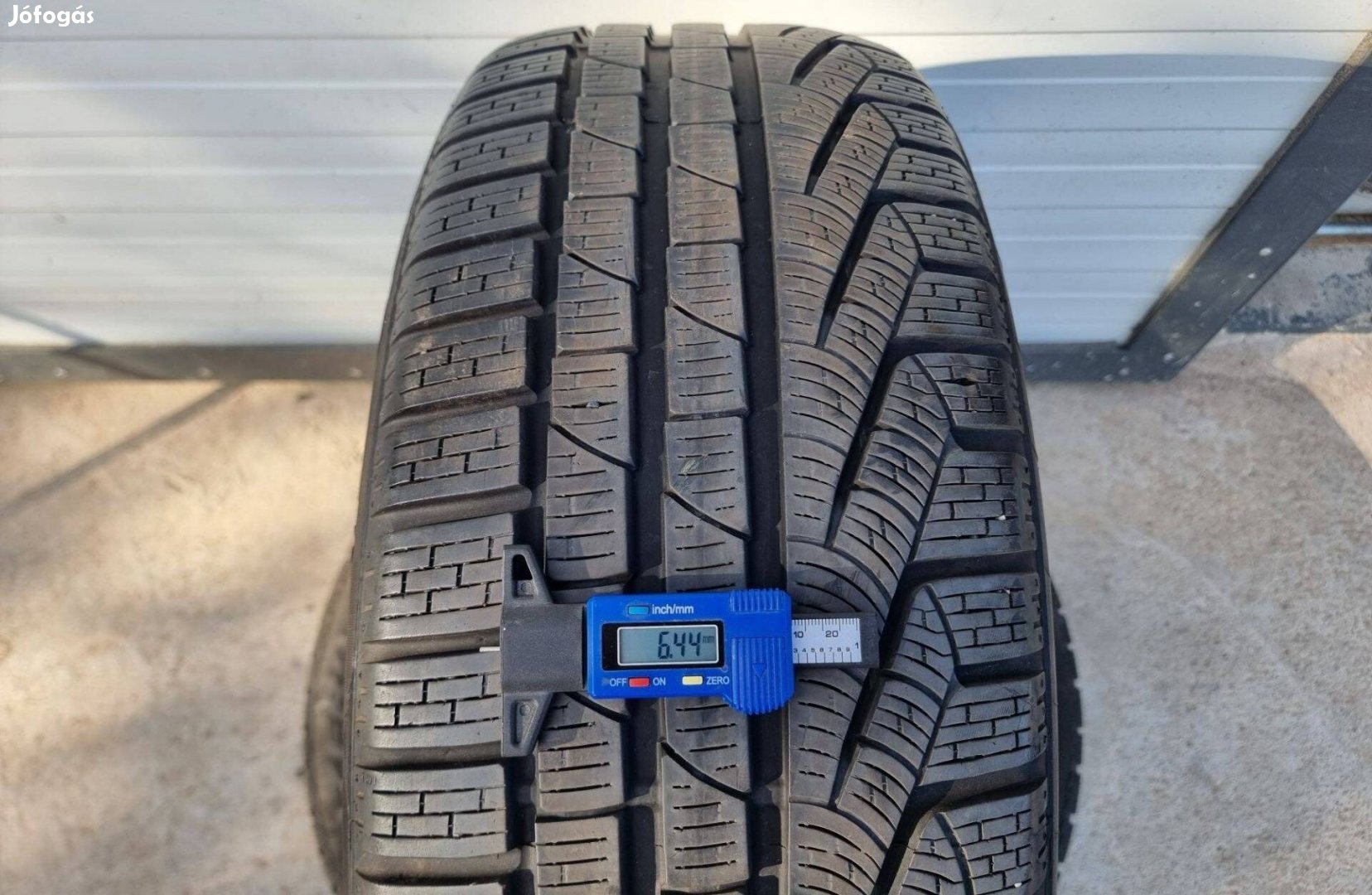 235/50R19 Pirelli téli gumi 2db nagyon jó állapotban eladó!