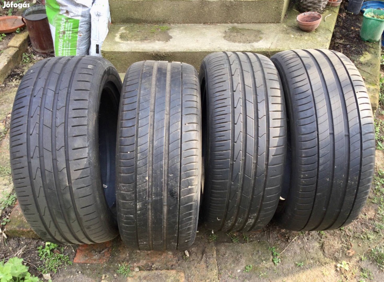 235/50/17 Hankook Michelin nyári gumi