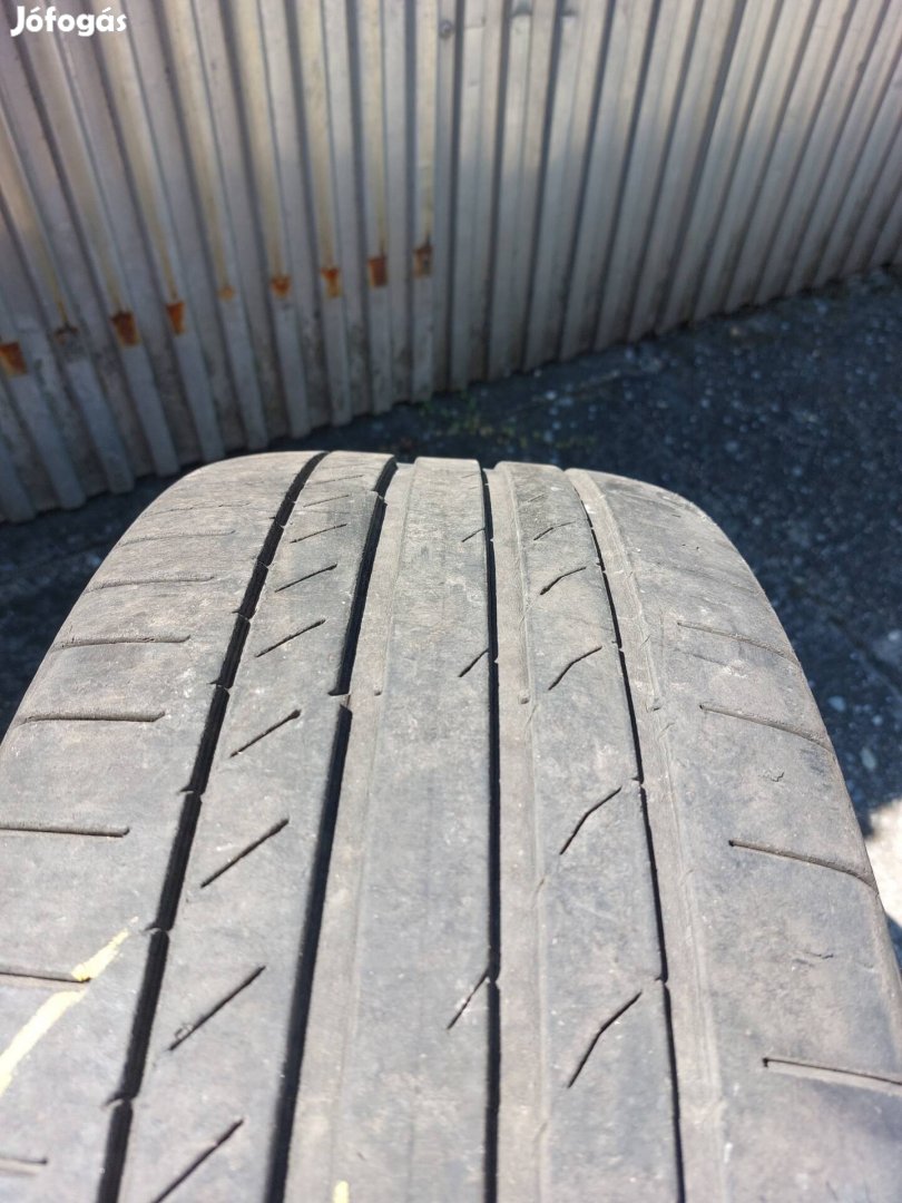 235/50 R18 Continental nyári gumi eladó 