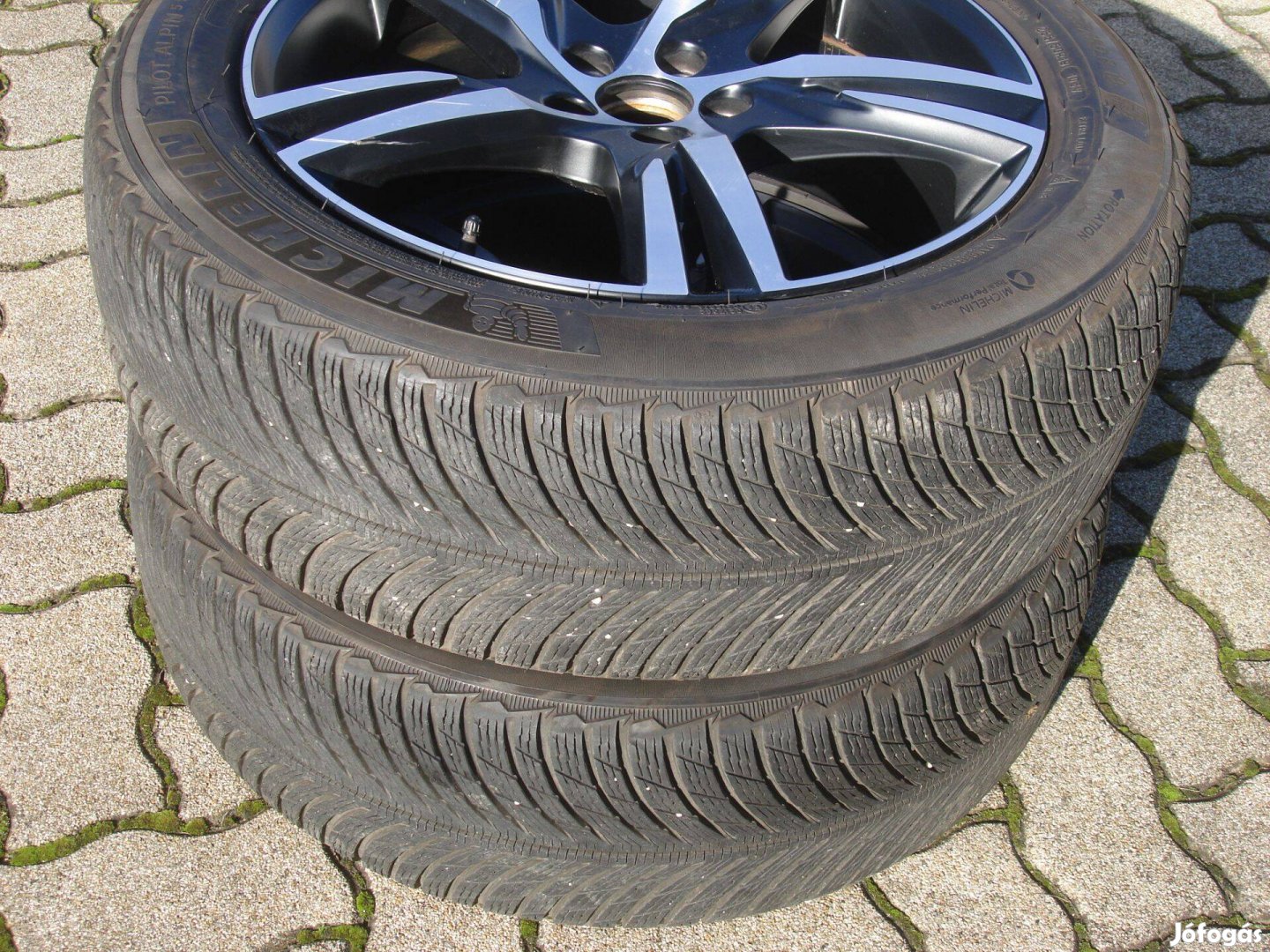 23550 R19 Michelin Pilot Alpin 5 SUV Téli Gumi